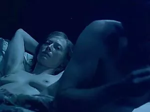 Brunette video porno ...